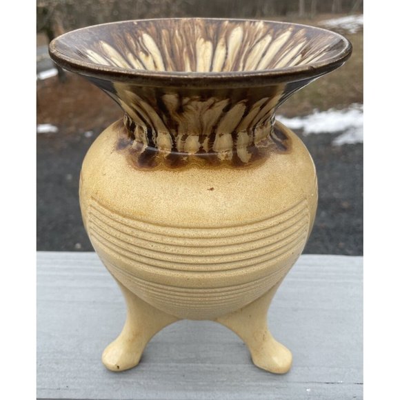 Antique Early 20th C. TECO Ribbed Tripod Footed Yellow Glazed Art Deco Pottery - Picture 12 of 16